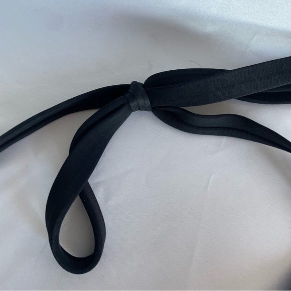 Victoria Secret Black Bikini Top - Picture 3 of 5